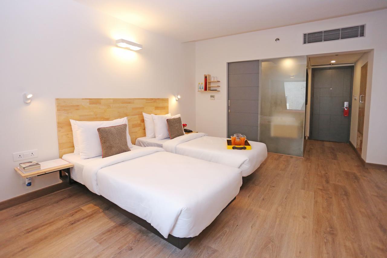 Oyo Townhouse 015 Lajpat Nagar Hotel New Delhi Buitenkant foto