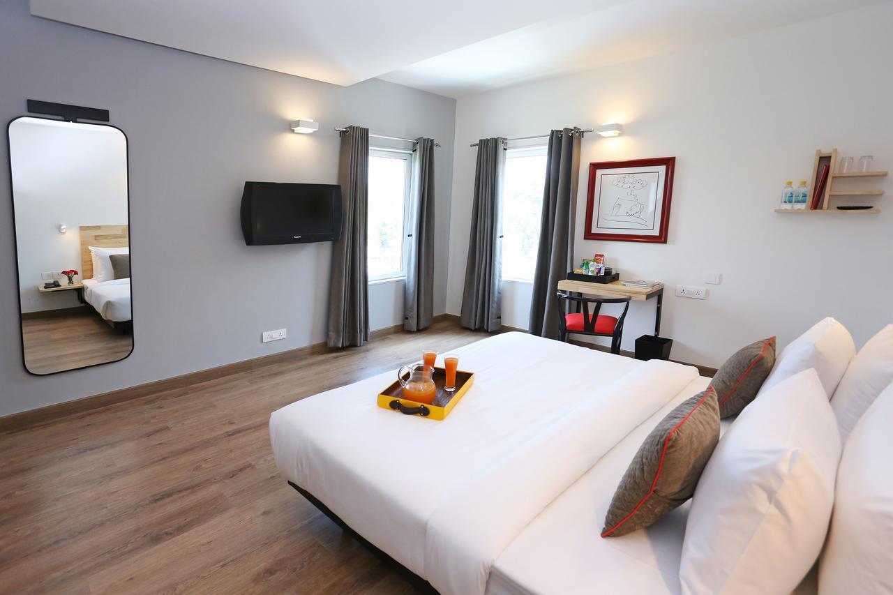 Oyo Townhouse 015 Lajpat Nagar Hotel New Delhi Buitenkant foto