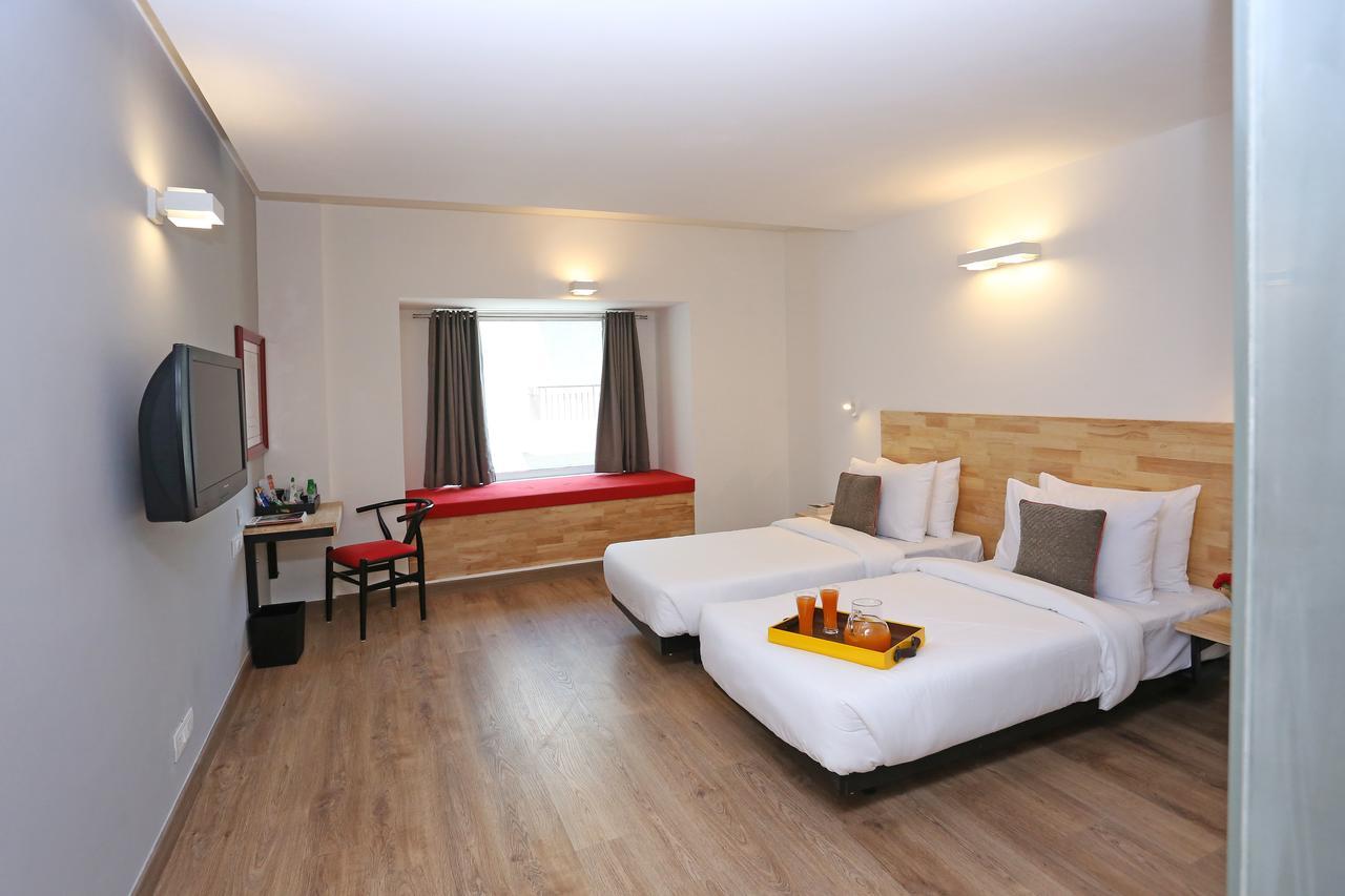 Oyo Townhouse 015 Lajpat Nagar Hotel New Delhi Buitenkant foto